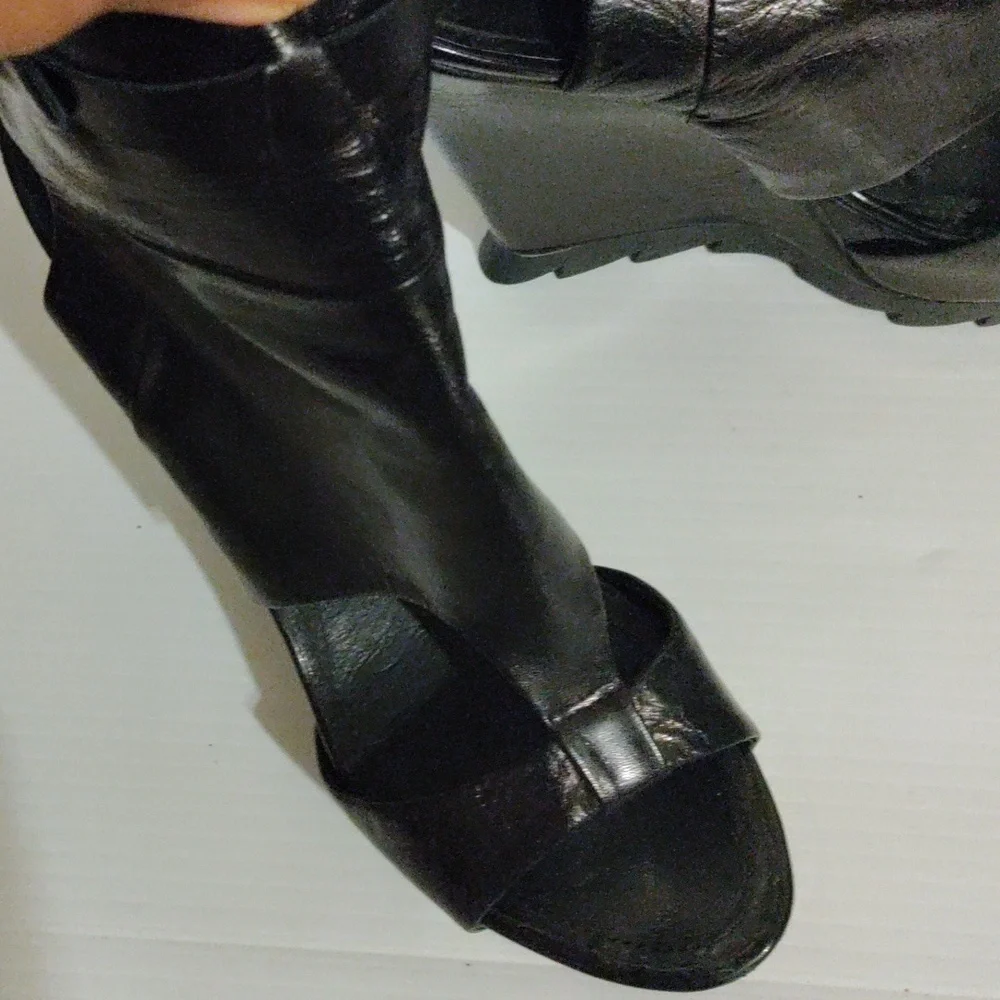 Camilla Skovgaard Platform Sandal size 39